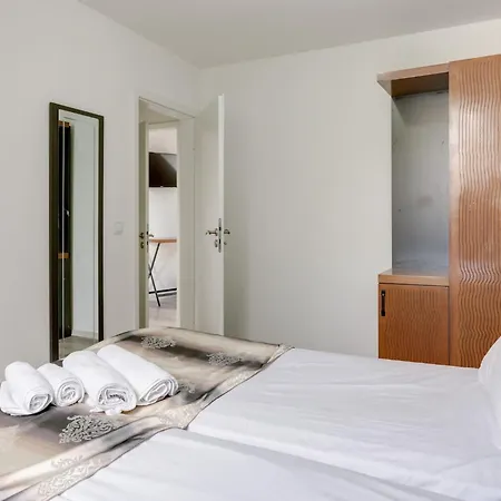 Pleasant In With A Terrace Apartment Oberhausen (North Rhine-Westphalia)
